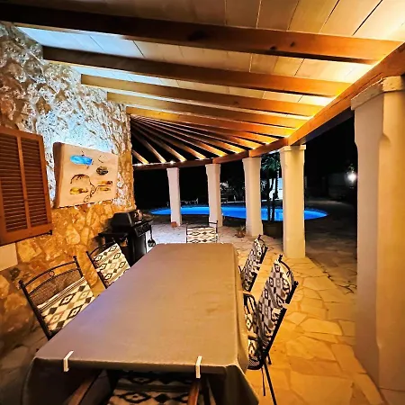 Sanchez In Strandnahe Mit Pool, Jacuzzi, Klima, Wifi, Gas Bbq Villa Santanyi